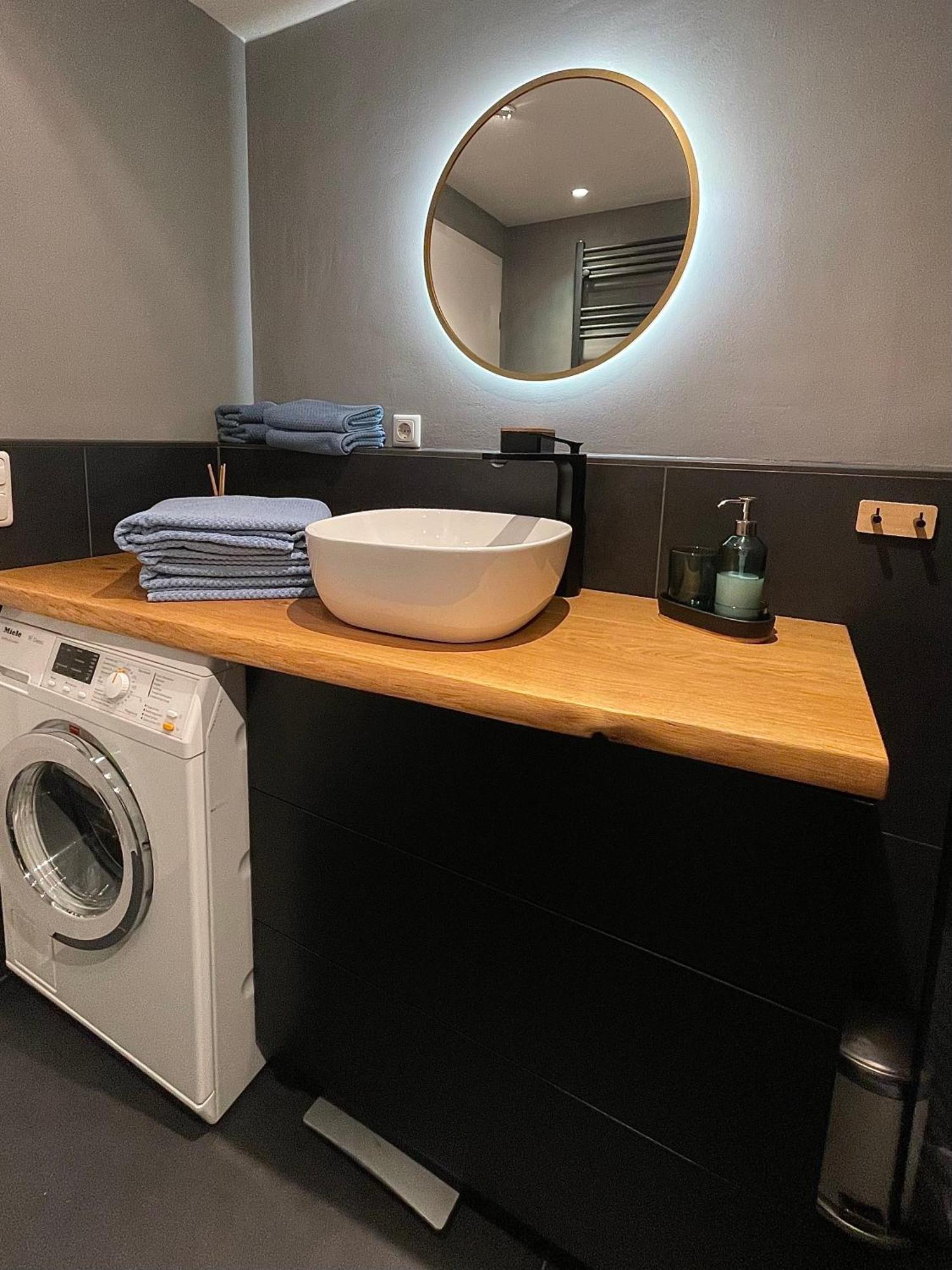 Modernes Designer Apartment Mit Balkon 5 Min Zum Oktoberfest & City * Munich